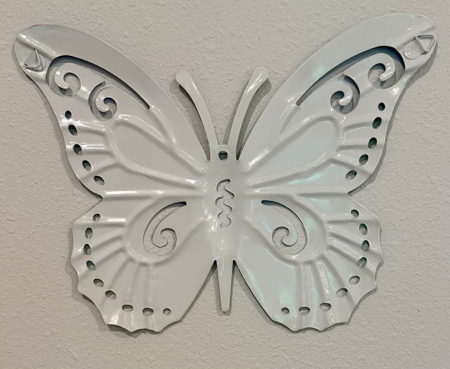16 Piece Metal Butterfly Bundle (8 Large + 8 Medium)